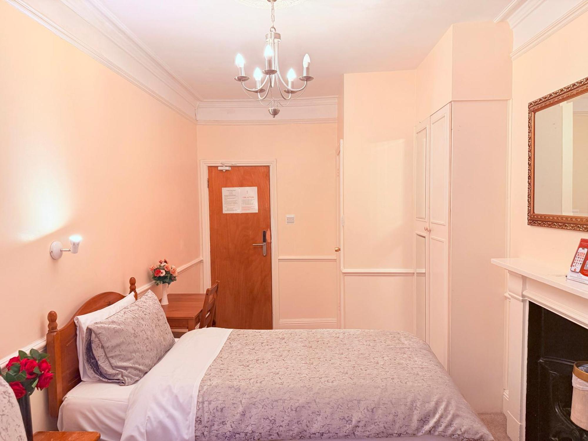 Europa House Hotel, London Paddington Экстерьер фото