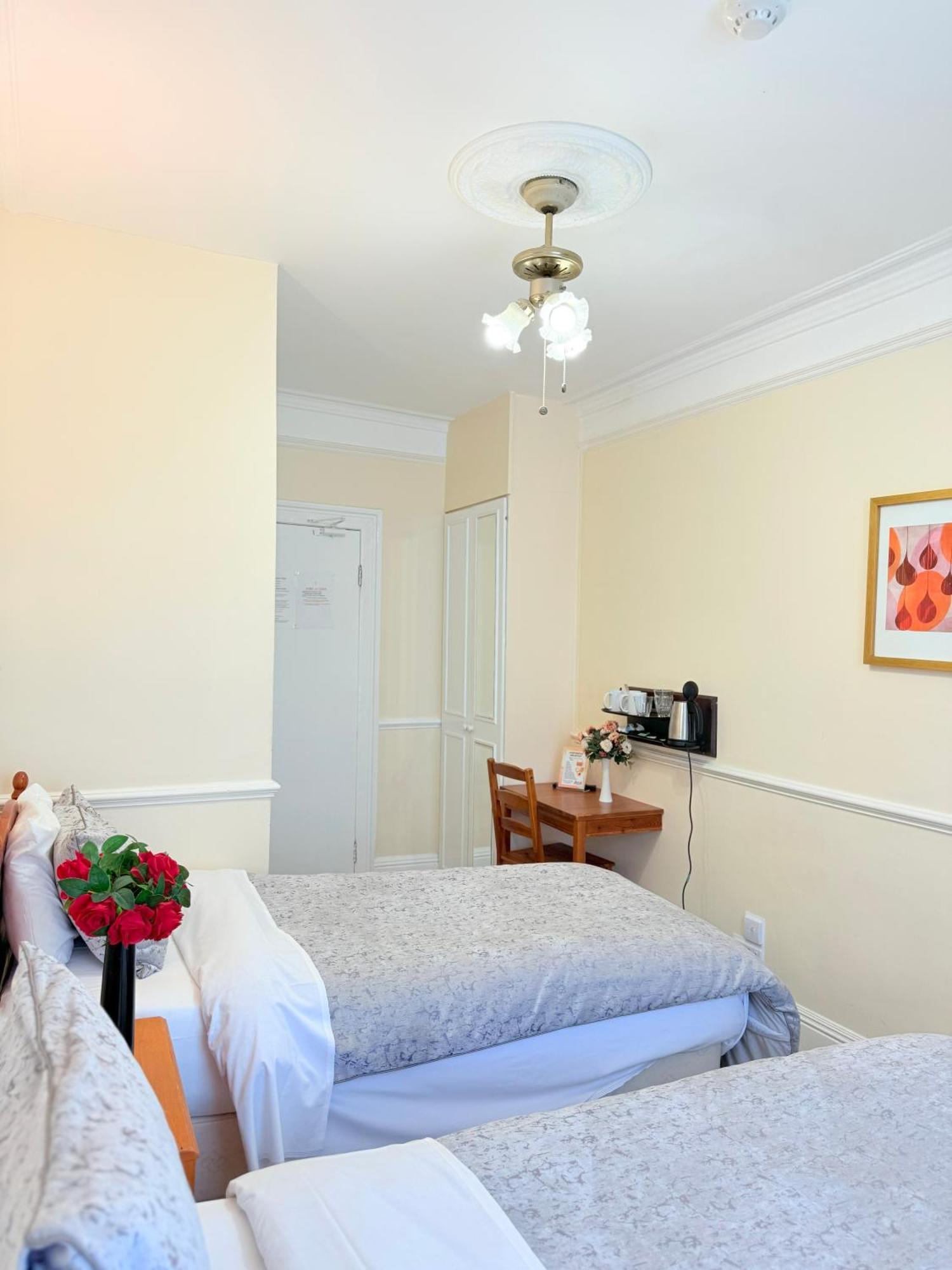 Europa House Hotel, London Paddington Экстерьер фото